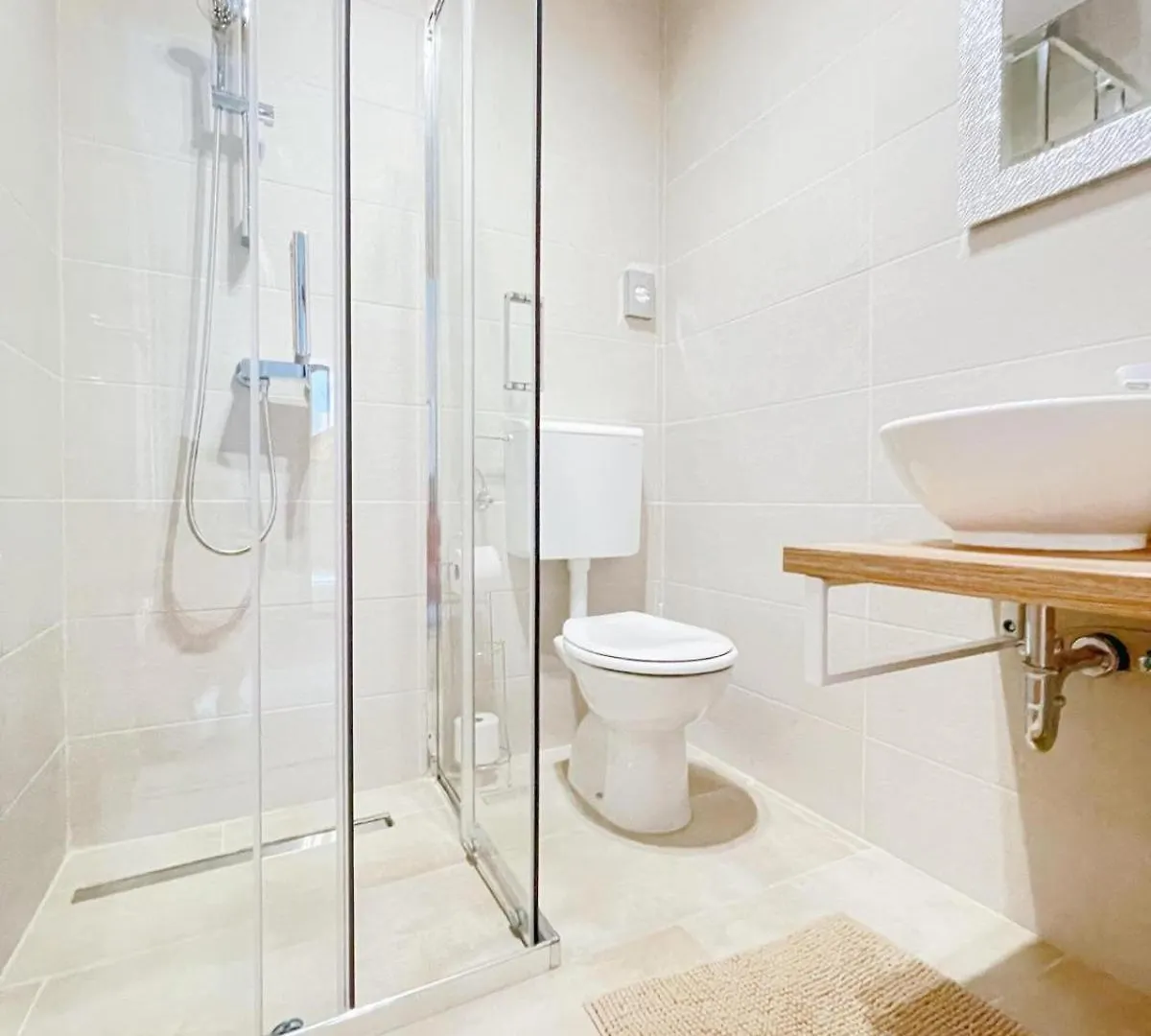 Caramel Comforts With Sea View In Stinjan Only 300 Meters From The Beach Пула Апартаменты