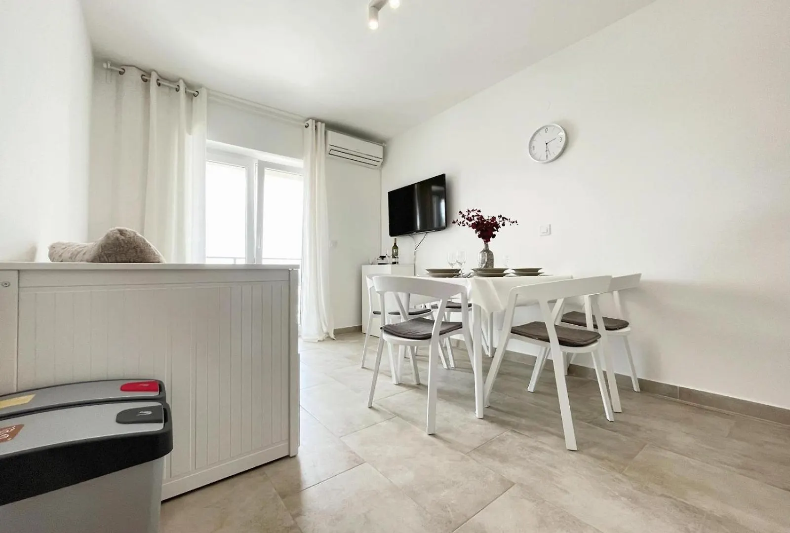 Caramel Comforts With Sea View In Stinjan Only 300 Meters From The Beach Пула Апартаменты