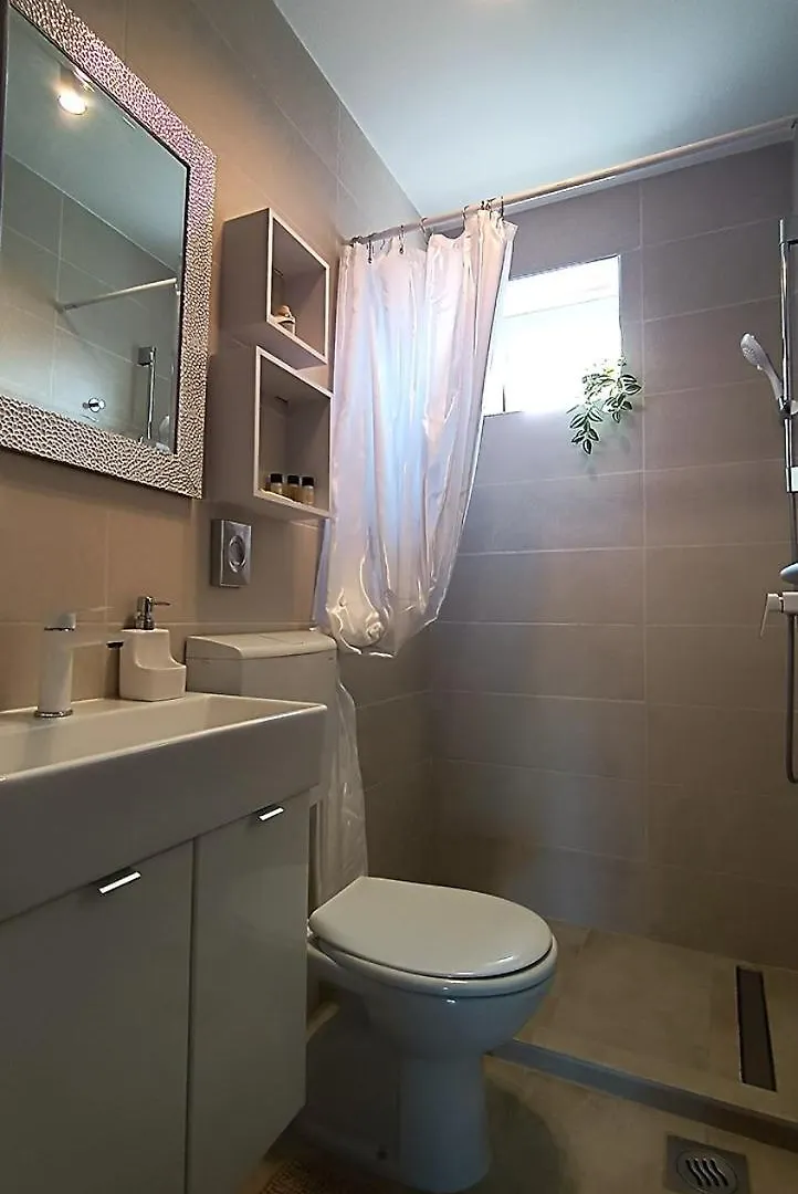 Caramel Comforts With Sea View In Stinjan Only 300 M From The Beach, Free Parking Pula 0*,